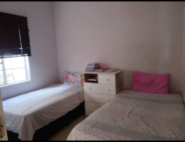 3 BEDROOM HOUSE FOR SALE IN THE HILL